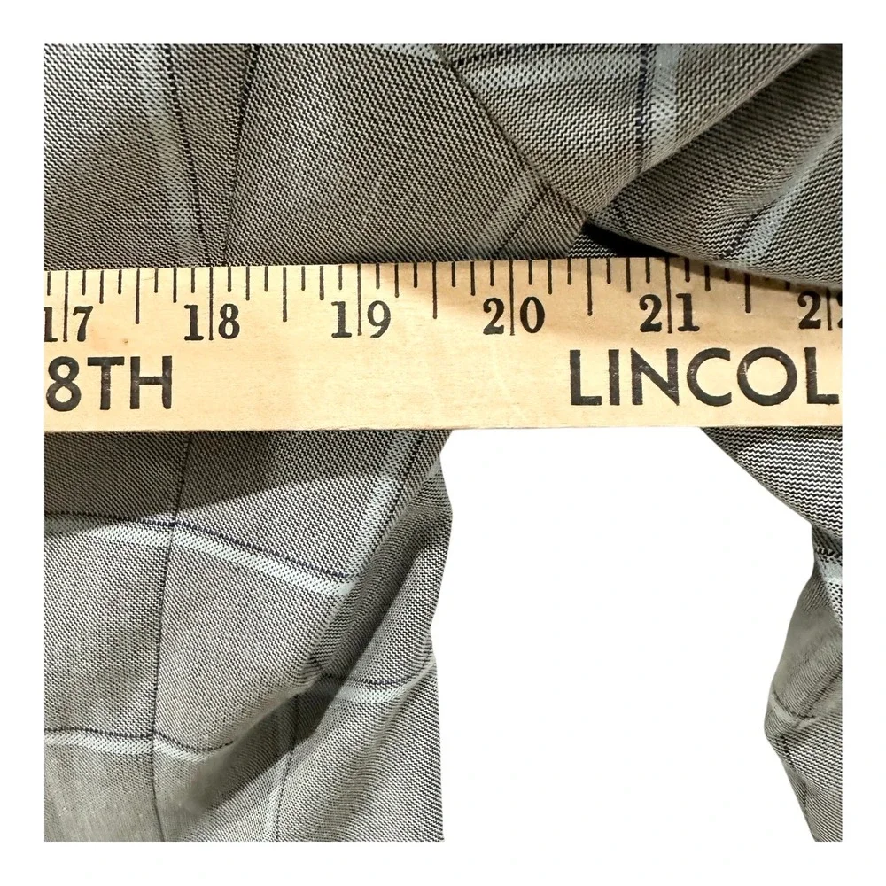 Kilburne + Finch Gray Windowpane Sport Coat Blazer 38R Tailored Fit